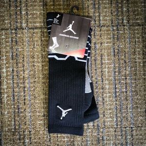 NWT Men’s Jordan Basketball Socks
